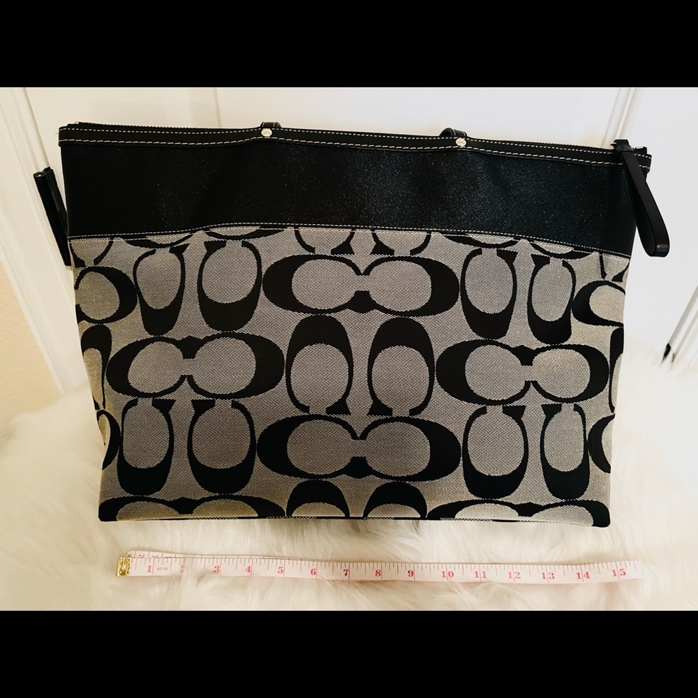 Coach Purse - Picture 3 of 6